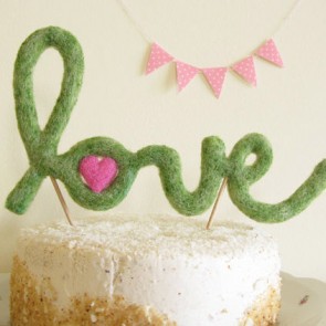 Caketopper Love en lana